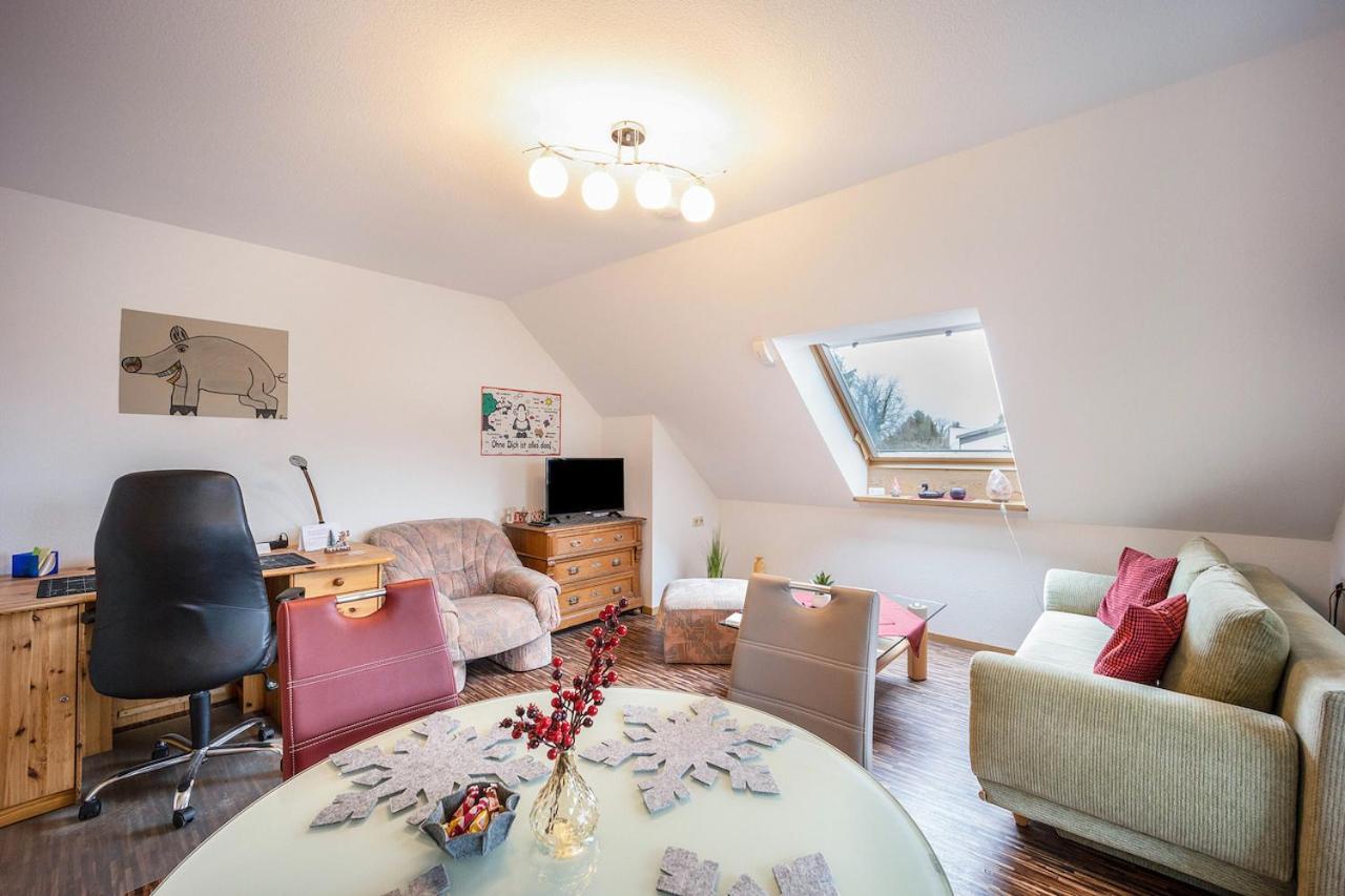 Ferienwohnung im Grünen, 10 km RV, 30 km Bodensee, Küche Bad Balkon Wolpertswende Exterior foto